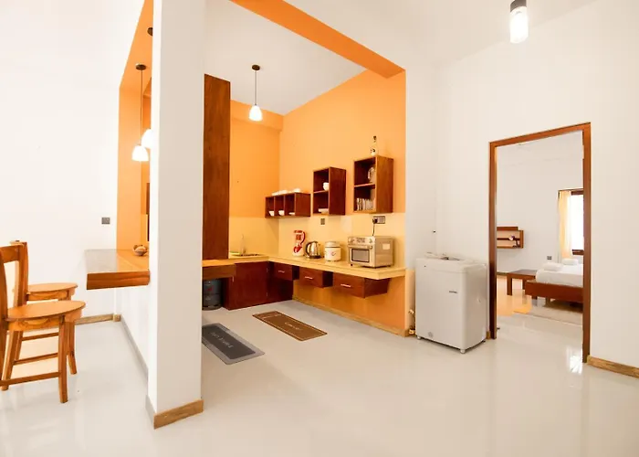 Dimuthu Home